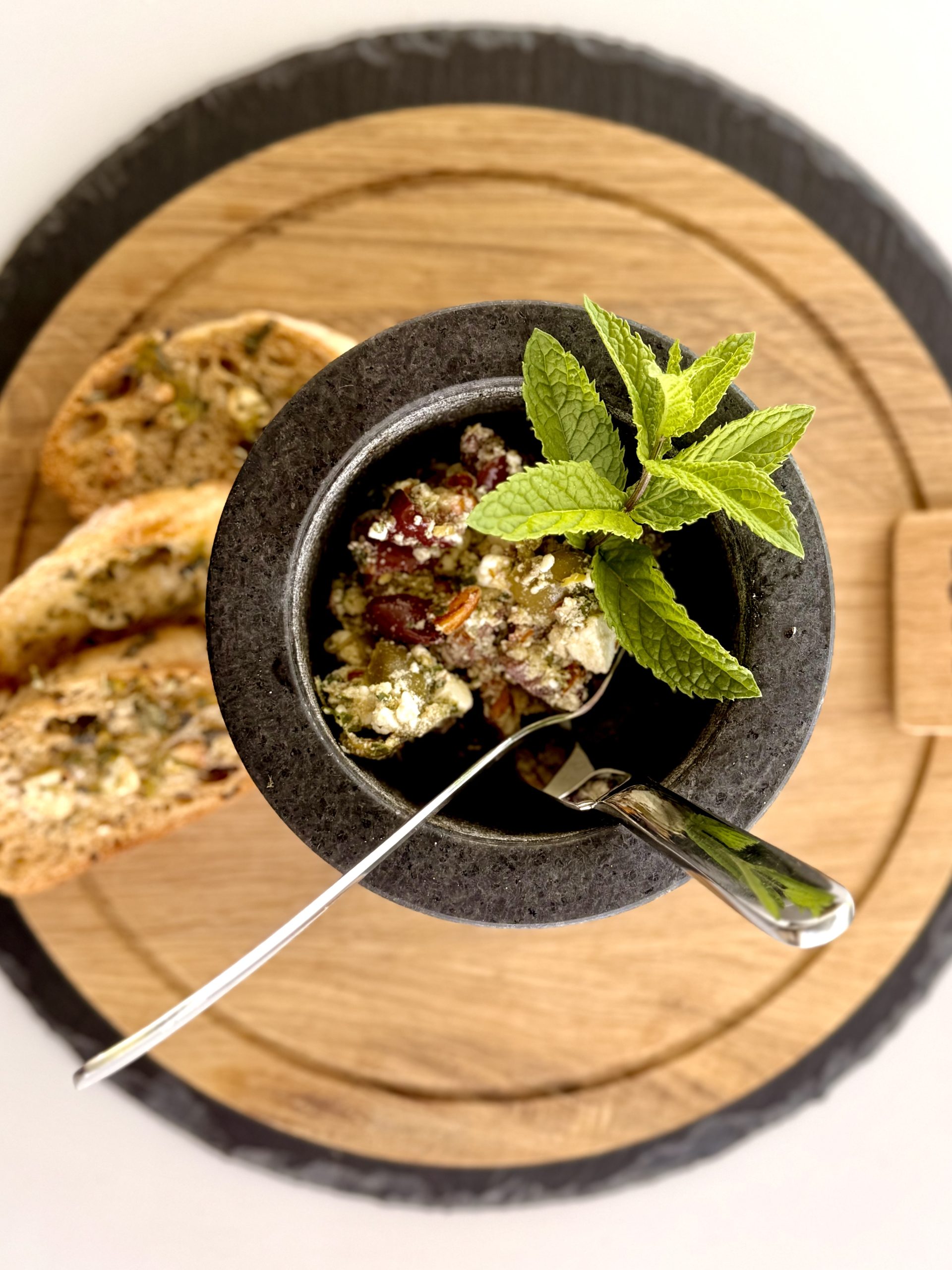 Weißer Keramikteller